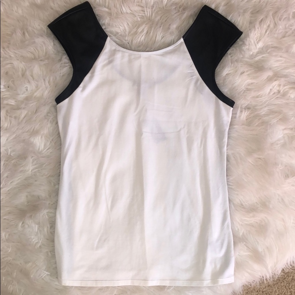 NWT EXPRESS WHITE TANK (LEATHER DETAILING)
